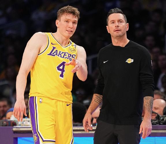 雷迪克:太阳整个9月有19名球员在一起合练 这不是借口而是现实