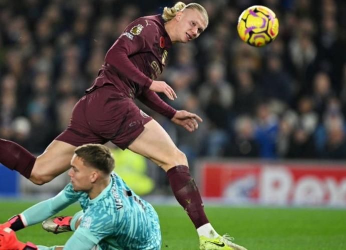 💥哈兰德已在英超出战的23座球场中攻破22座球门！仅剩安菲尔德