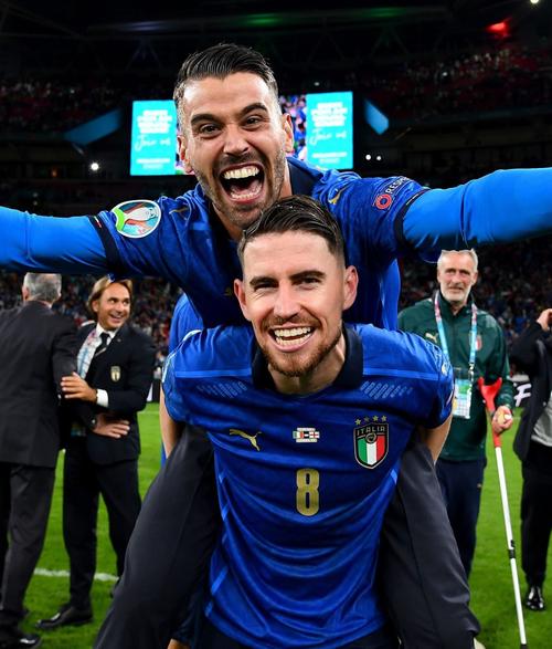 波利塔诺本轮意甲联赛受伤离场,意大利国家队补招斯皮纳佐拉