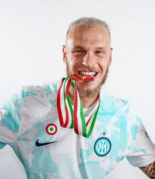 维埃里:我期待看到更具攻击性的尤文 图多尔本该更好使用孔塞桑