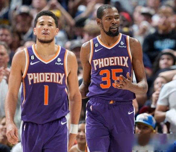 未来多年首轮已挥霍！太阳拆分三巨头 布克+格林能否抡出一片天？