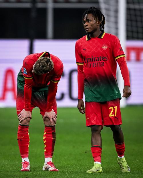 米兰2024年以来意甲13个点球罚丢7个,54%失点率同期五大联赛最高