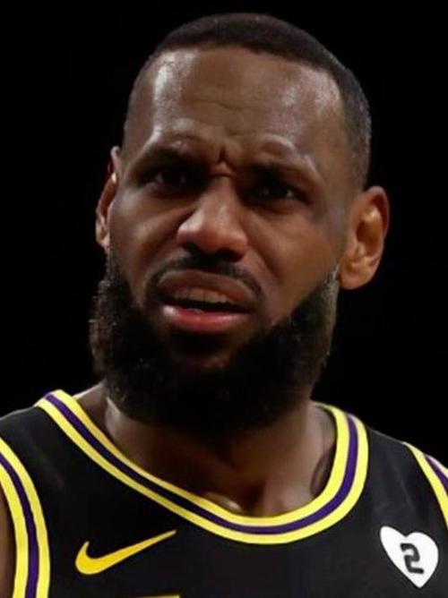 詹姆斯宣布退役?湖记:时机合适 提前宣告能像科比那样接受致敬