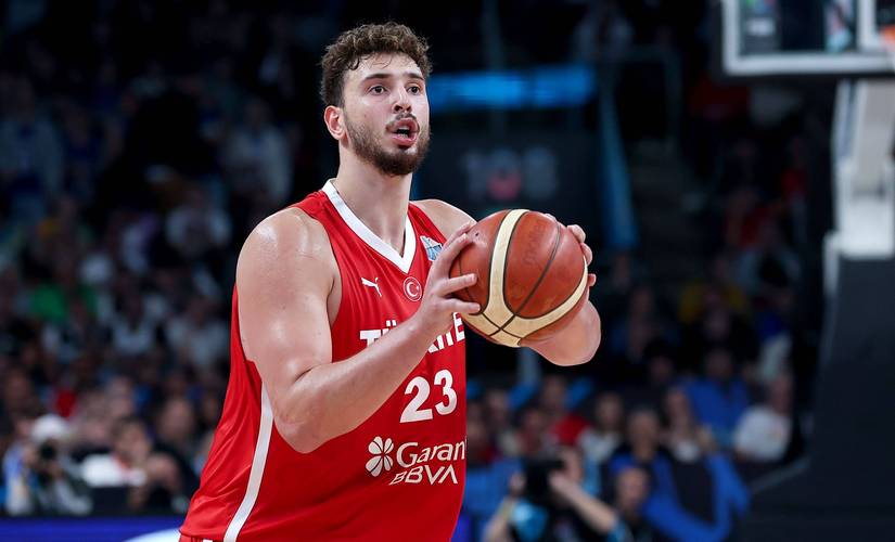 媒体人:申京这欧洲杯真不白打 有他在火箭这个进攻还是能看的