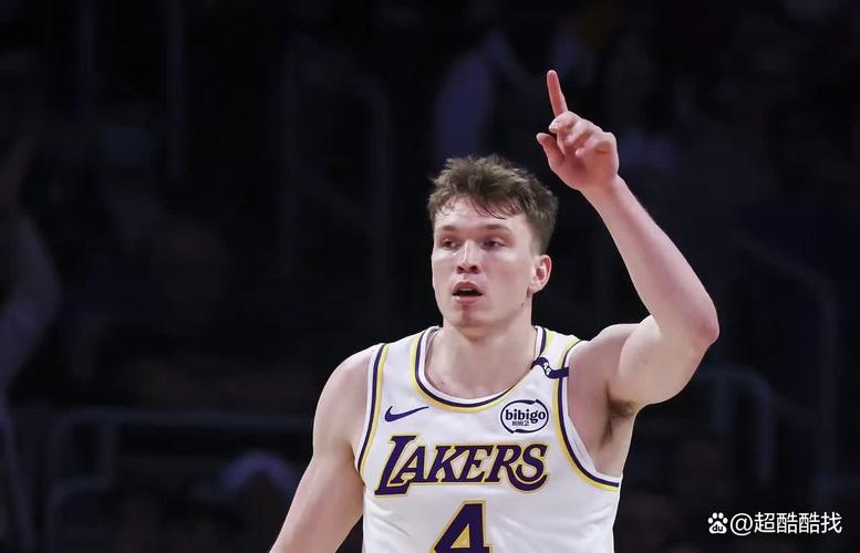 黄蜂主帅：我最认可克尼佩尔竞争意识 他在场上还需要再多些沟通