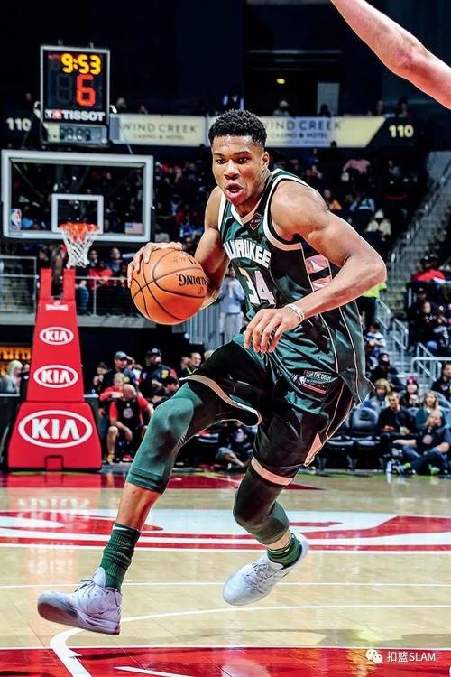 希腊媒体:桑谢斯股二头肌受伤,预计缺席约10天