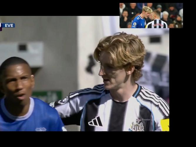 戈登:拉什福德的心态难以置信并值得很多称赞 我向凯恩请教头球