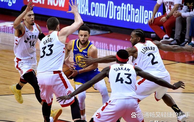 基德:拉塞尔传球很棒防守端相当亮眼 这场表现真的非常出色