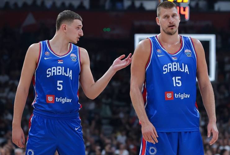 斯波：希望看到约维奇更早地传球 也想他带着侵略性冲击禁区