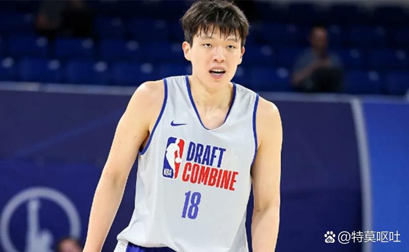 杨瀚森:季前赛对抗强度比夏联强很多 需要提升自己的体能和对抗