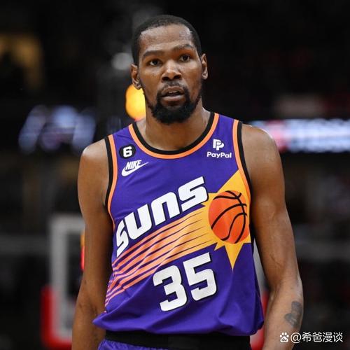 杜兰特:2K我只打在线的 但不能说出我的账号以免被跟踪到