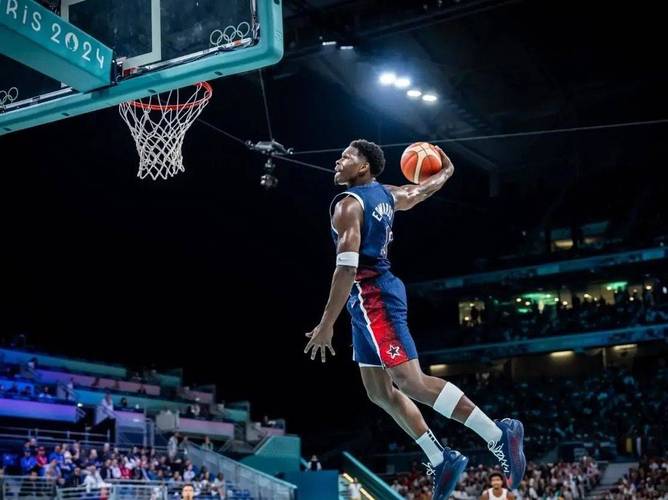 神射手!AJ-格林三分球5中5高效砍下22分3板3助