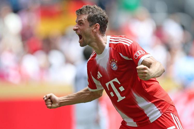 参加世界杯？👀穆勒社媒预告将宣布大新闻，带2026年夏天标签