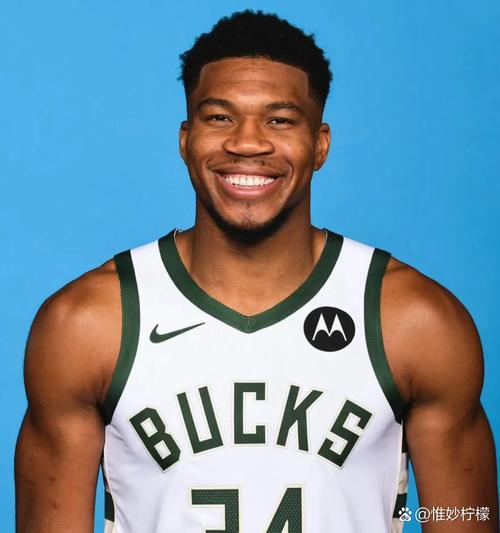 过去15年制造进攻犯规最多的球员TOP10!洛瑞断档第一!