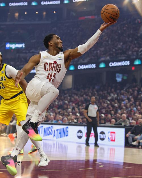 正负值+15！三球首节出战8分钟 三分3中2砍下6分3助攻1盖帽