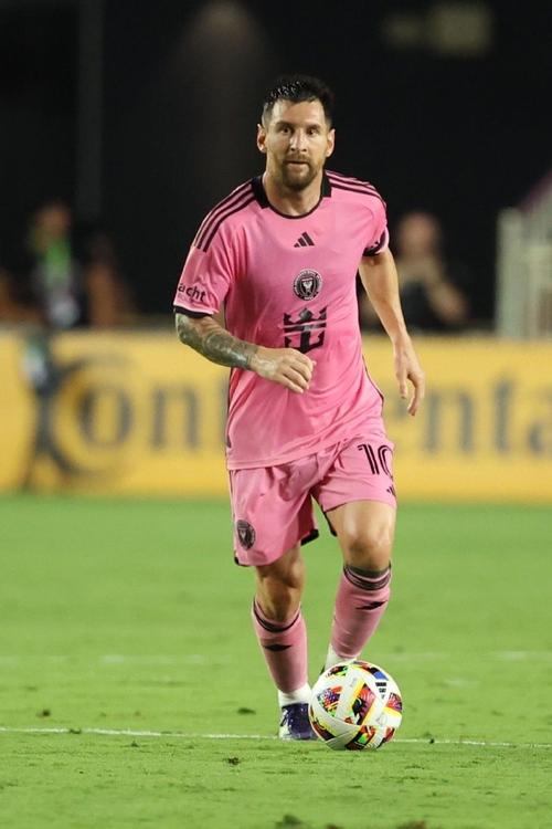 迈阿密国际4-0亚特兰大联全场数据：射门20-10，射正10-3