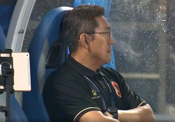 主教练金大仪:我们很久没有先丢球 感谢队员们的努力将比分扳平