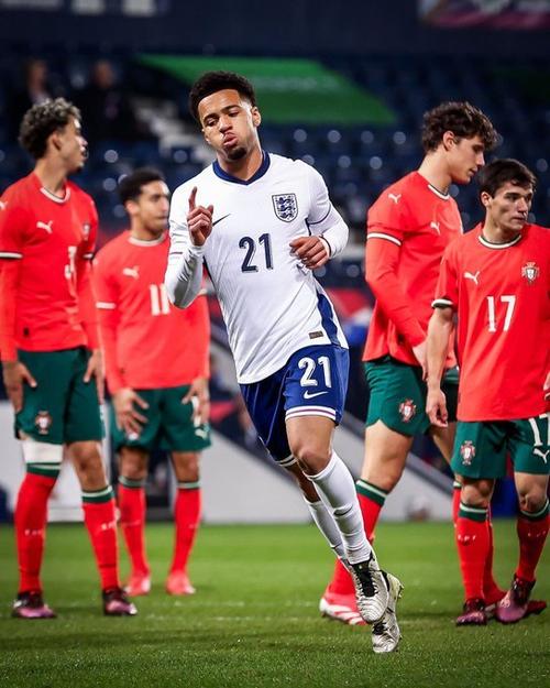 总身价3.93亿欧!英格兰U21最贵阵:恩瓦内里、梅努、吉滕斯在列