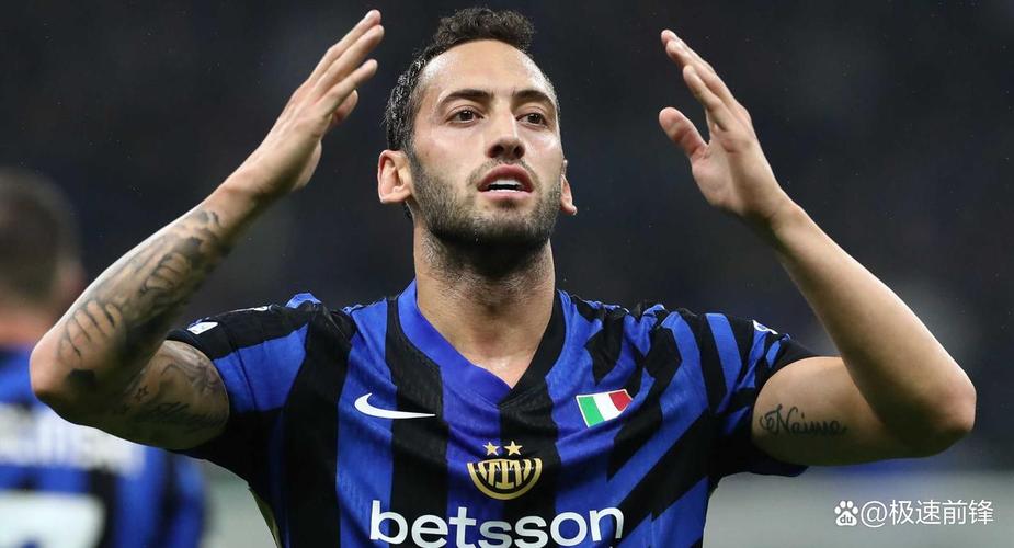 恰尔汗奥卢：从在街头踢球到国家队出战百场，感谢大家的一路支持