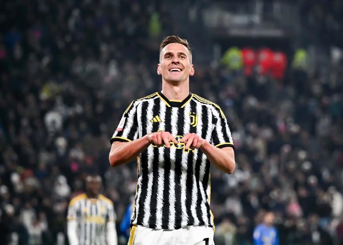 已伤缺500天!米体:尤文计划冬窗为31岁前锋米利克寻找出路