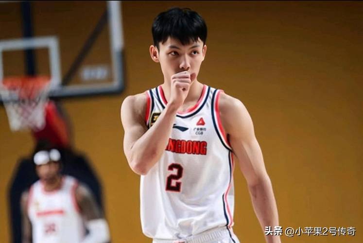 广东全运男篮热身赛71-63美国肯尼哈奇男篮 徐杰14分焦泊乔10分