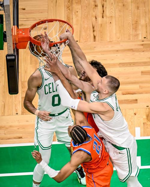 如何平衡球队体系与球星单打?马祖拉:两者本质是相辅相成的