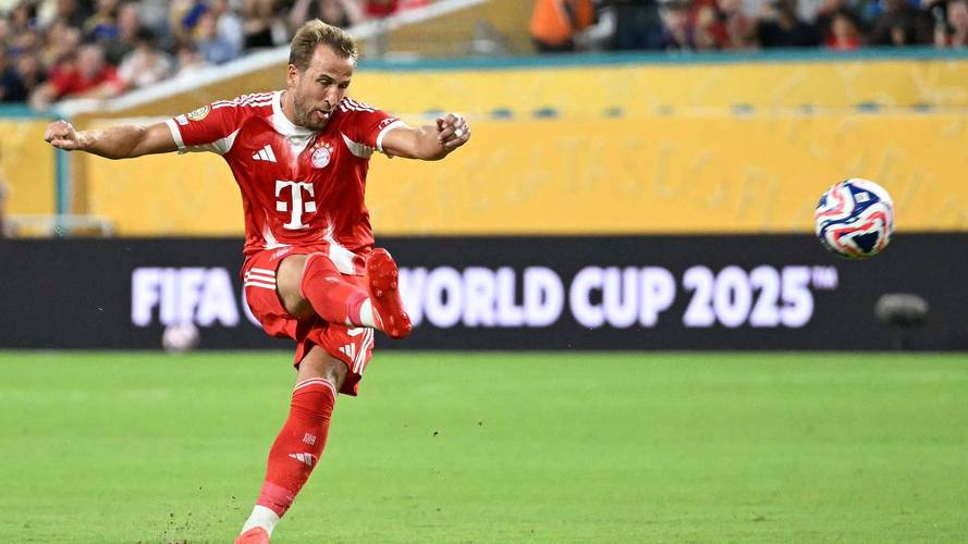 图片报谈拜仁训练情况:周一仅4名一线队球员参加,其中3名为门将