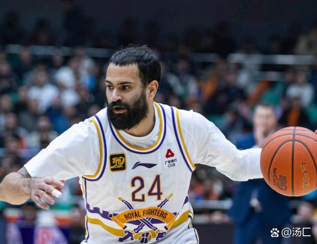 现存最长连续出战纪录:大桥556场断档第一 希尔德171场第五