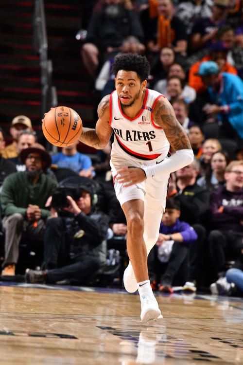 安芬尼-西蒙斯谈替补出战:开始想得有点多 打起来就自在多了