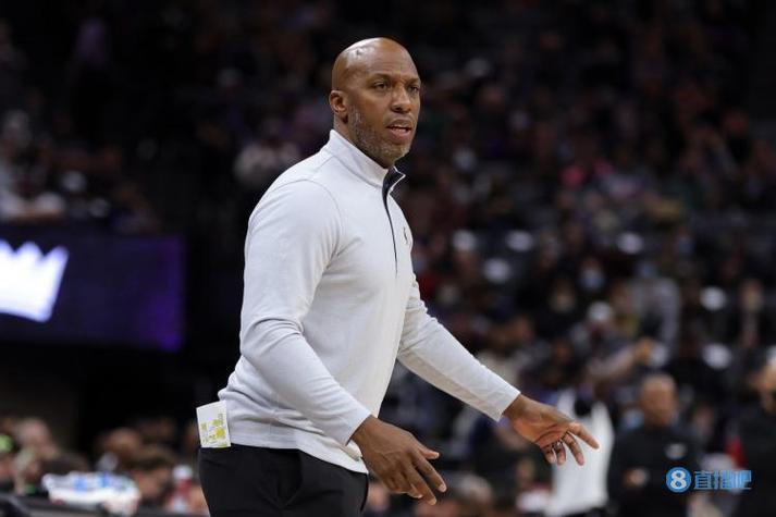 比卢普斯:罗威和塞布尔仍未能参与全场对抗训练 但恢复状态不错