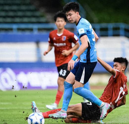 中足联官方：中乙山西队代理主帅踩踏对手球员，停赛4场罚款2万