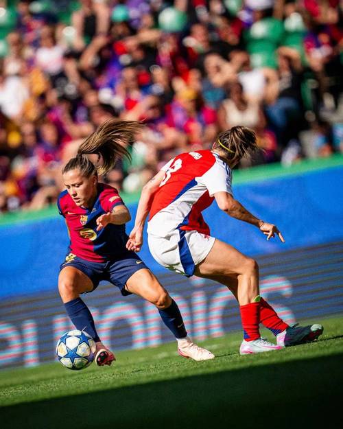 残暴!巴萨女足本赛季开局9连胜,打进48球丢2球