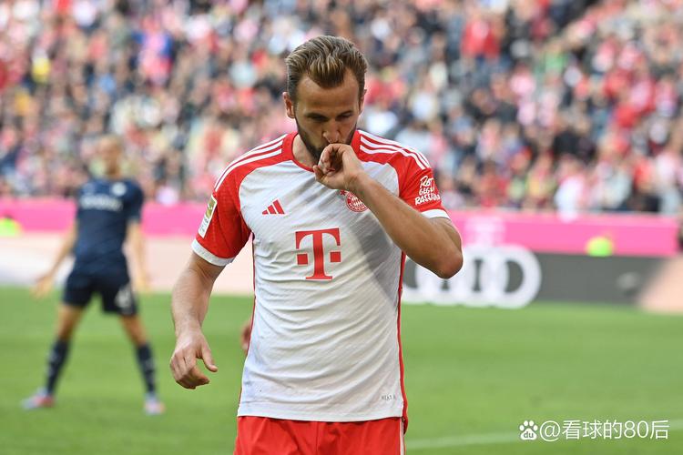 图片报:国际比赛日拜仁球员出场时间比多特球员多近800分钟