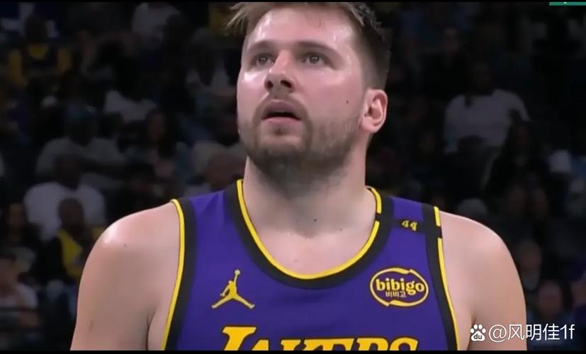 雷迪克:东契奇做些傻事是享受比赛的方式 我允许他不按套路出手