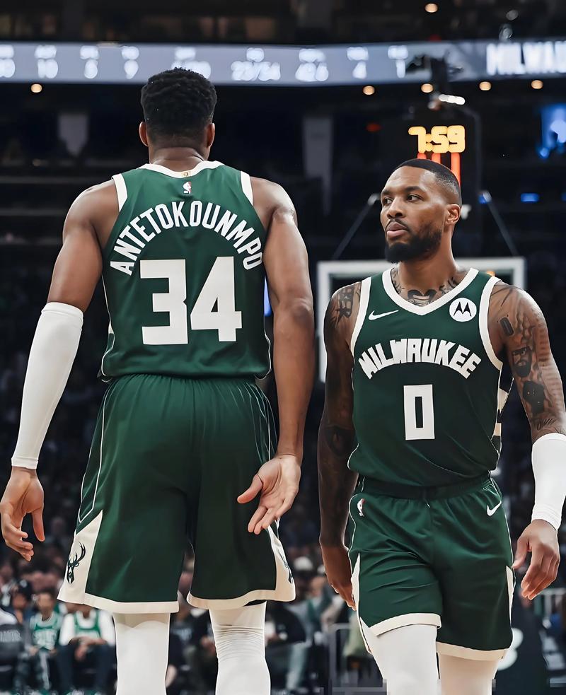 不忘老队友!利拉德晒出了字母哥给他送来的新款签名球鞋!