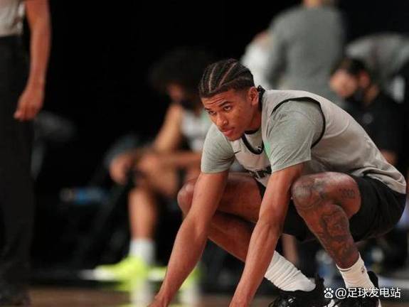 太阳主帅:杰伦-格林中国行期间腿筋再次拉伤 将在10天后重新评估