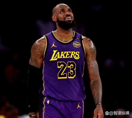 记者:雷迪克透露詹姆斯恢复进展良好 他的训练表现令人印象深刻