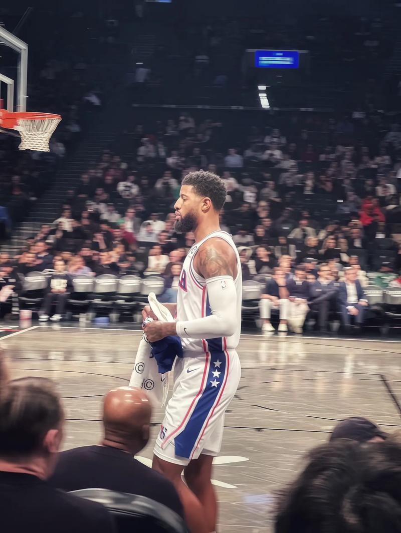 乔治:我只想上场,不介意踢中锋,要在训练时向教练证明自己