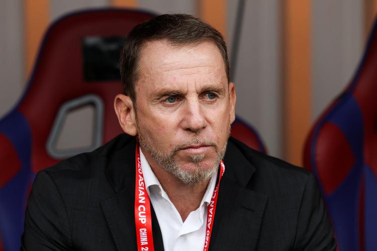 :国足新帅基本确定为生面孔外教,且不会具有前南背景