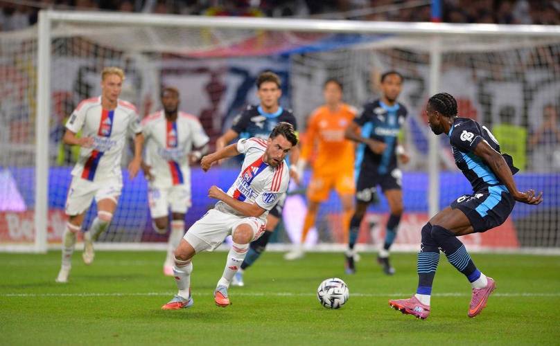 法甲彩经：马赛主场告捷 里昂全身而退？