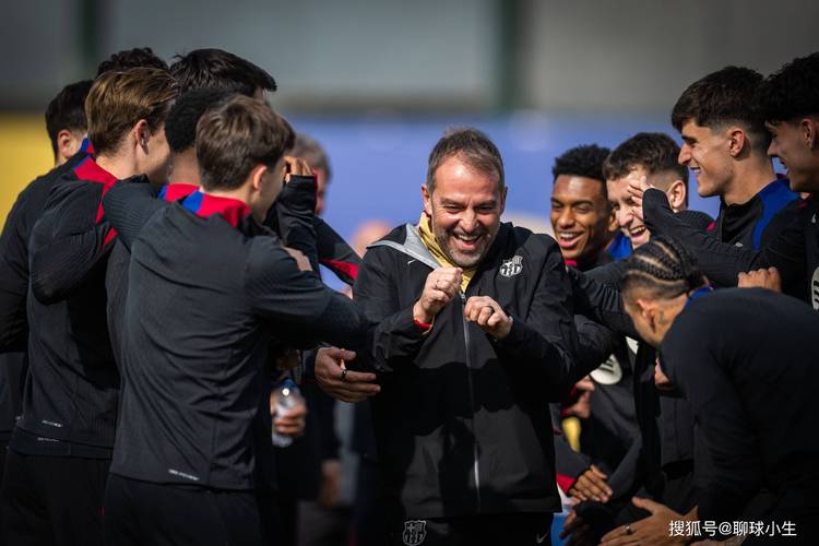 短时间两黄！官方：弗里克因鼓掌抗议吃黄，随后做不满手势再吃黄