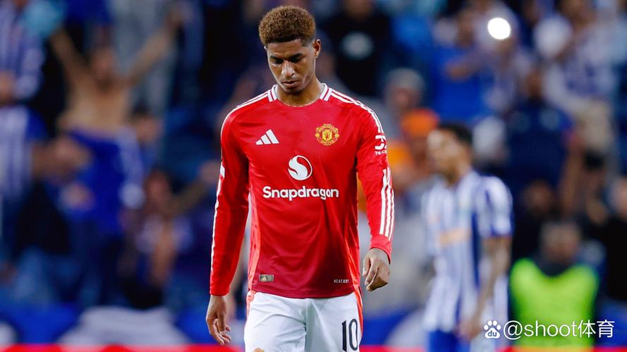 拉什福德本场数据:7射3正,1次中框,1次错失良机,2次抢断