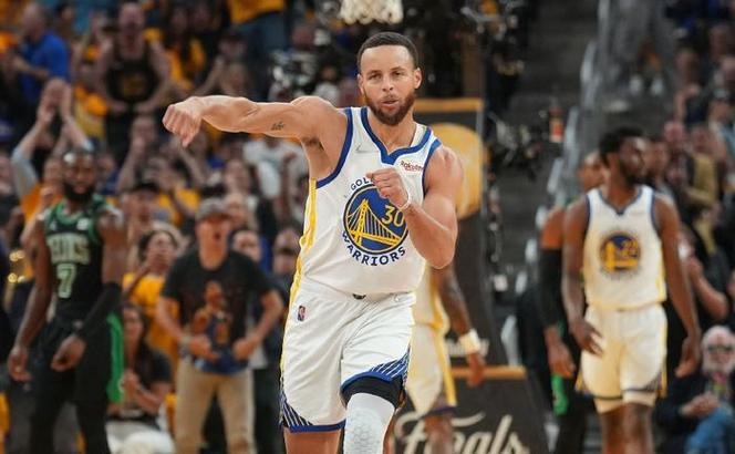 选择第5名首发标准?乌度卡:会根据对手调整 更重要是阵容稳定性