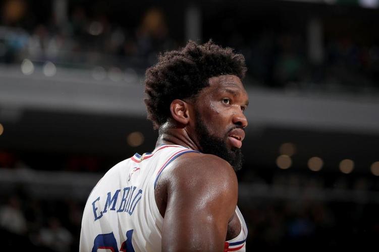 马克西谈恩比德复出：感受到了他能打球时的快乐 我也替他开心