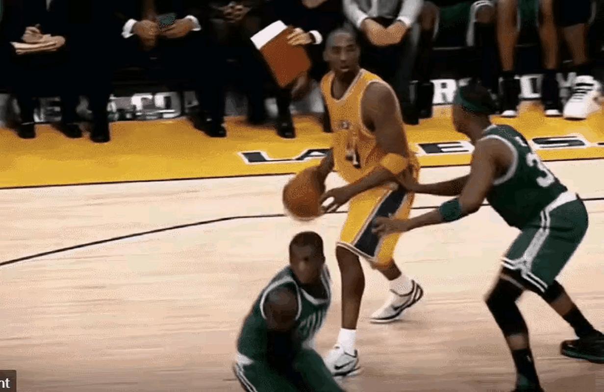 皮尔斯:曾和科比打赌我俩谁先离队 结果下一年我们总决赛相遇