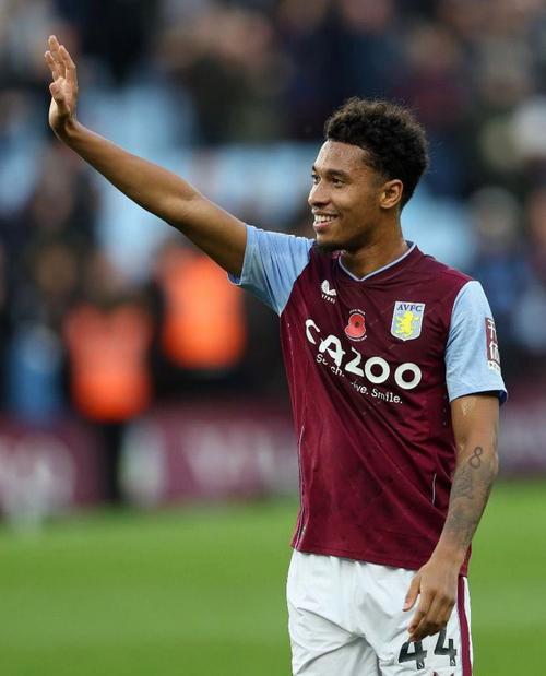 4年8200万!卡马拉是自04年以来首位入选最佳防阵的开拓者球员