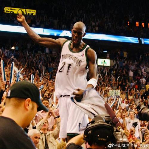 华子：我们知道里德的能力 麦丹在持球决策方面有了很大进步