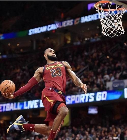 詹姆斯：不会说连场红牌是我们的问题 正逐步恢复到以前的状态