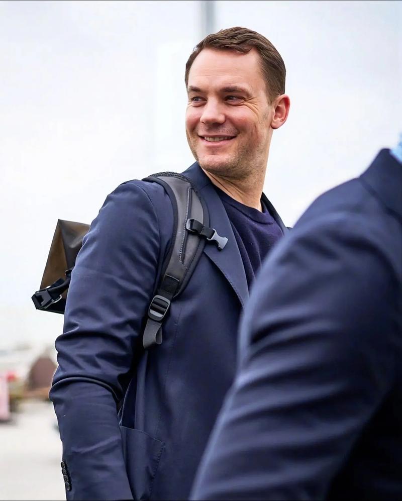 图片报：除德甲内的拜仁多特外，国米巴黎也有意科隆19岁前锋马拉