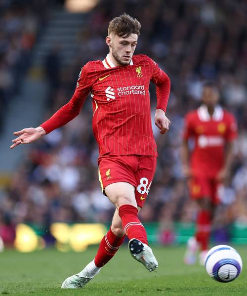 理查兹:本赛季布拉德利像变了一个人 他需摆脱顶替阿诺德的压力